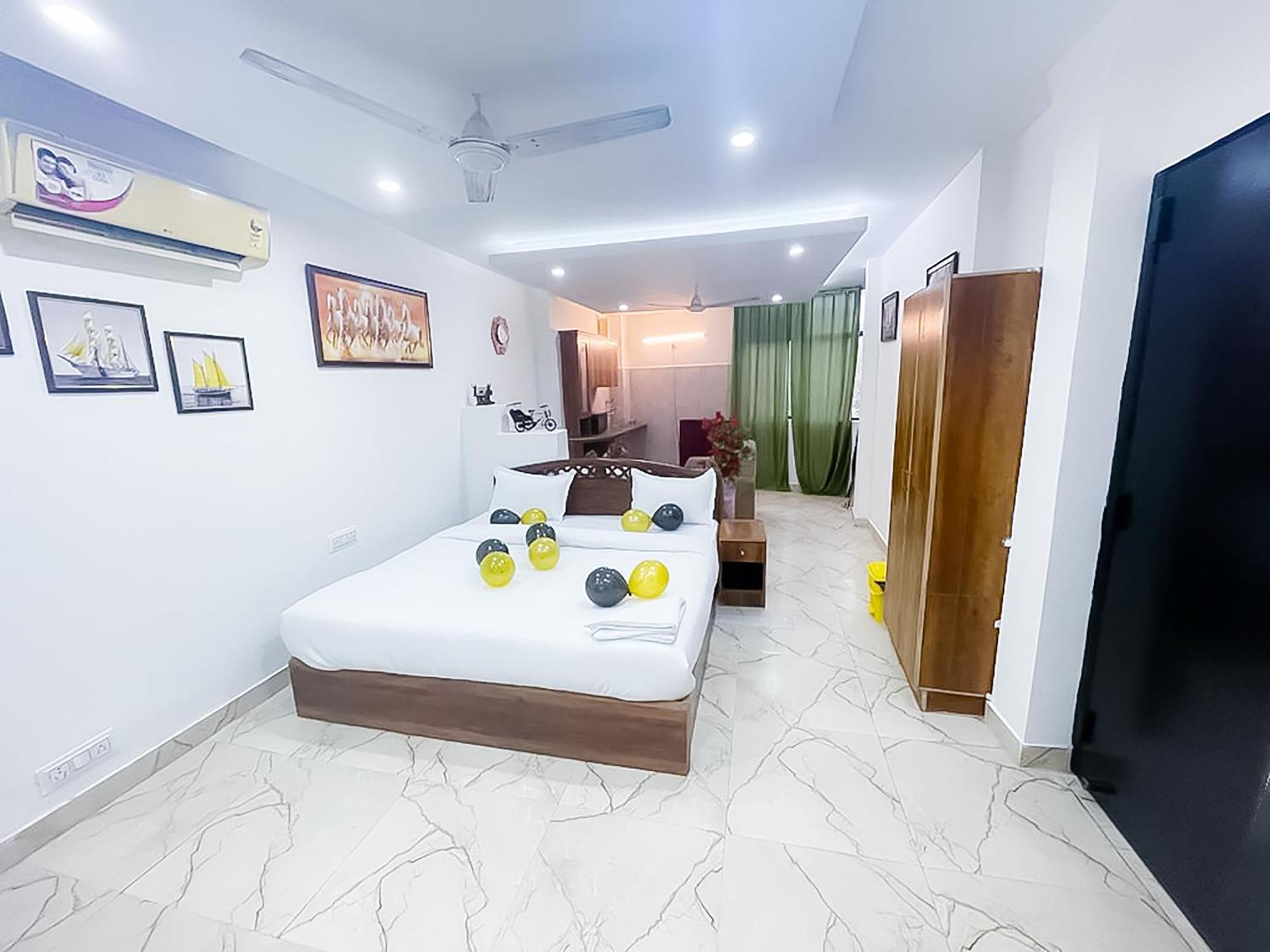 Lake View In Hauz Khas 3* New Delhi